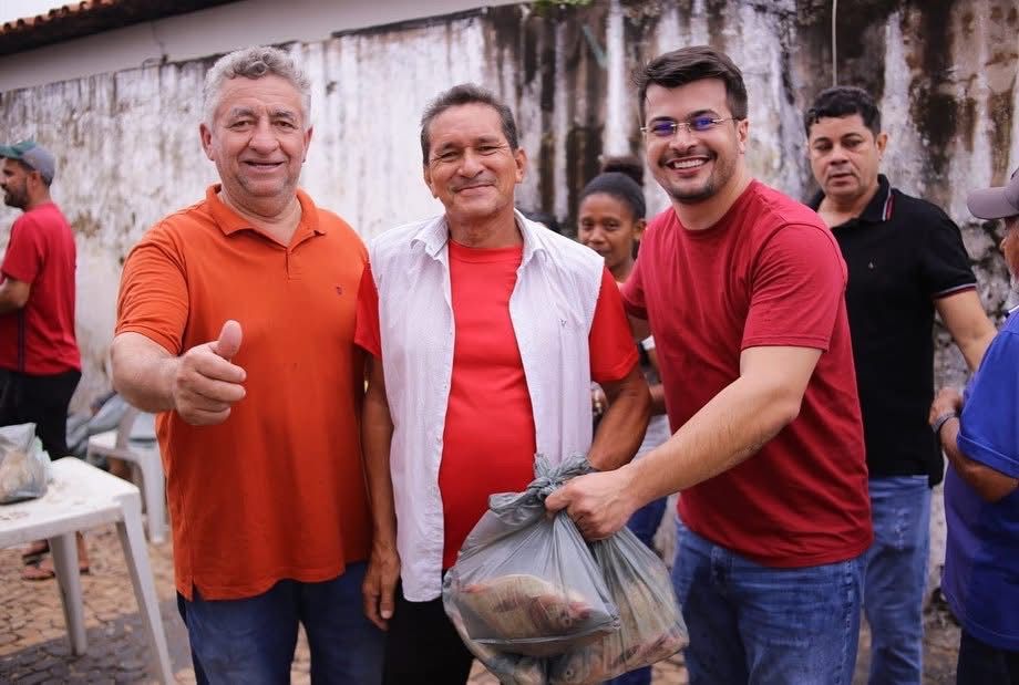 Mais uma ação histórica da Prefeitura de Dom Pedro para garantir uma Semana Santa de mesas fartas ao nosso povo! 