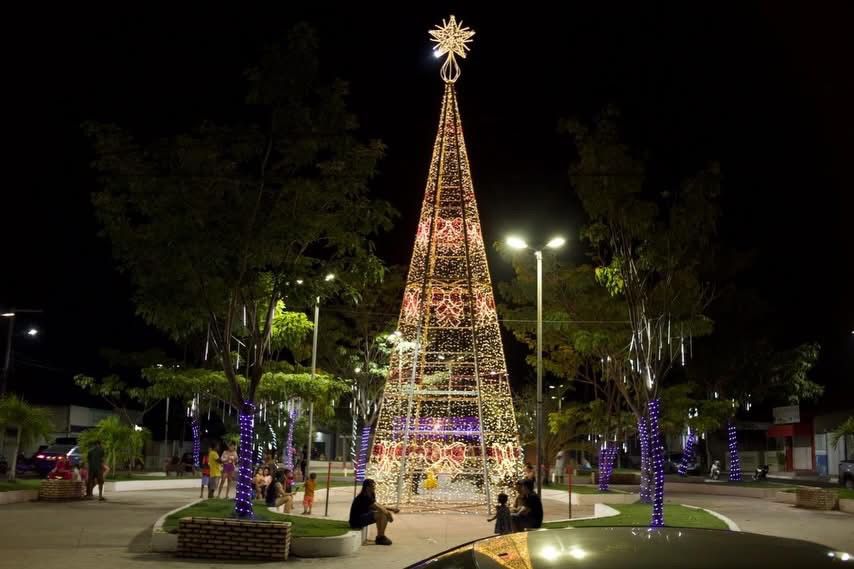 O clima de Natal chegou em Dom Pedro! 